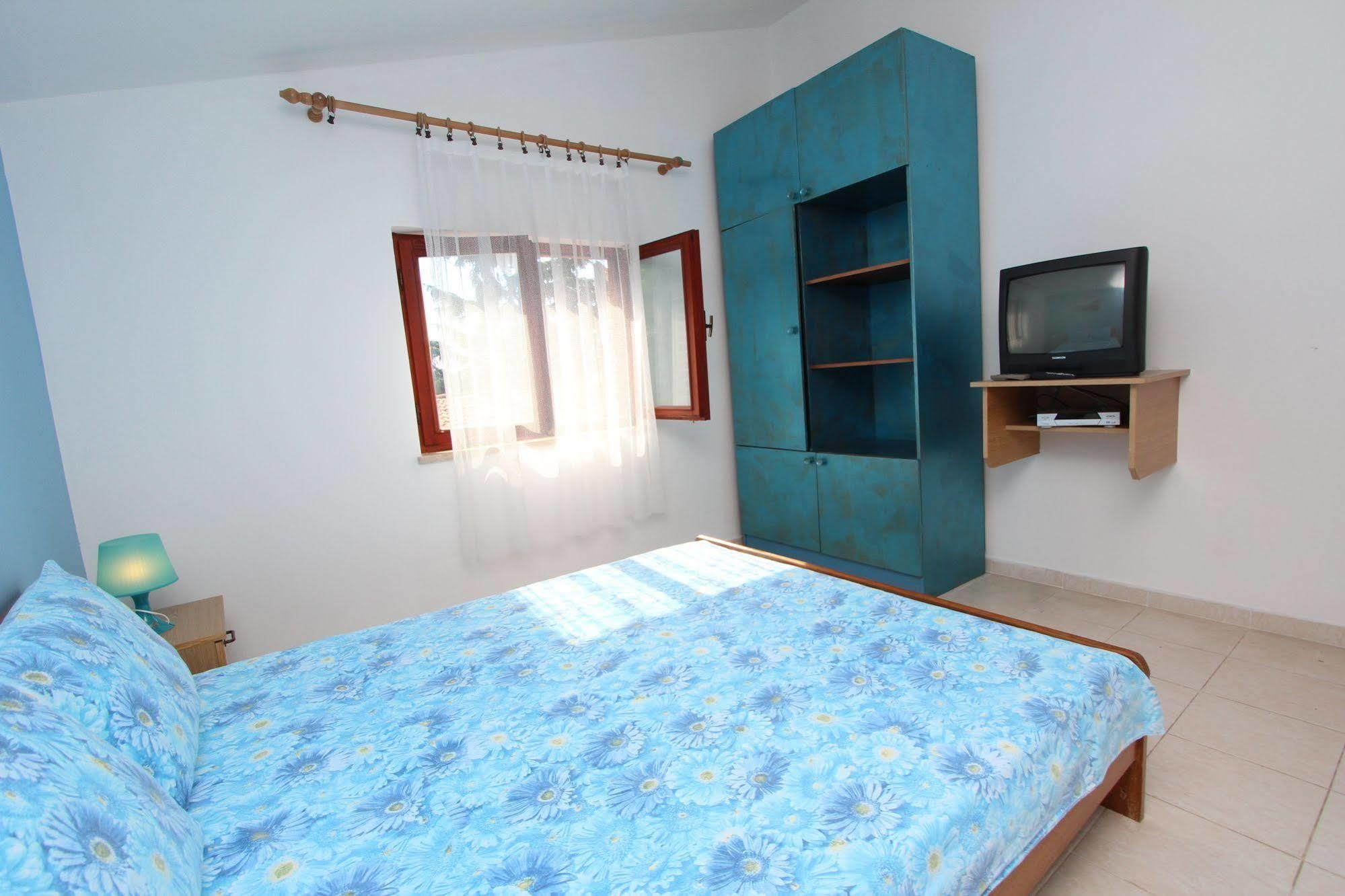 רוביני Apartments Tara מראה חיצוני תמונה