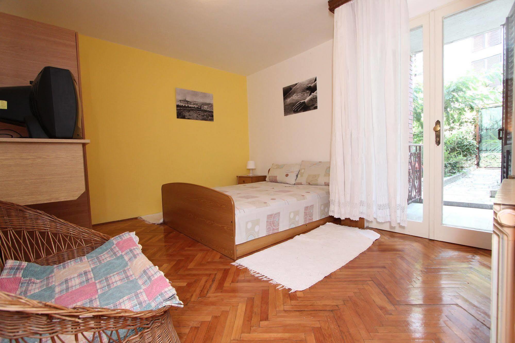 רוביני Apartments Tara מראה חיצוני תמונה